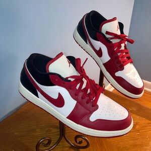 Nike Air Jordan 1